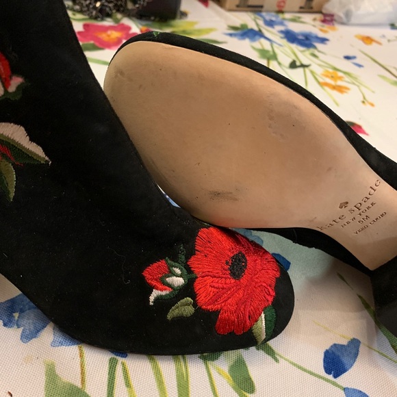 COPY - Kate Spade Floral Booties women’s size 5. - Picture 5 of 5